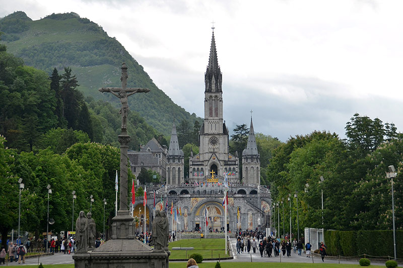 lourdes-2