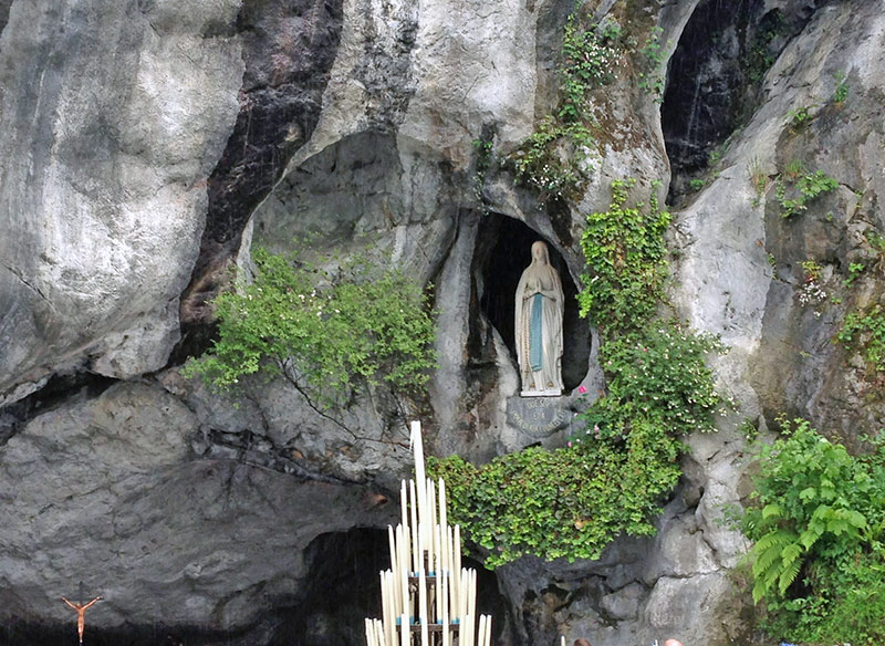 lourdes-grotto